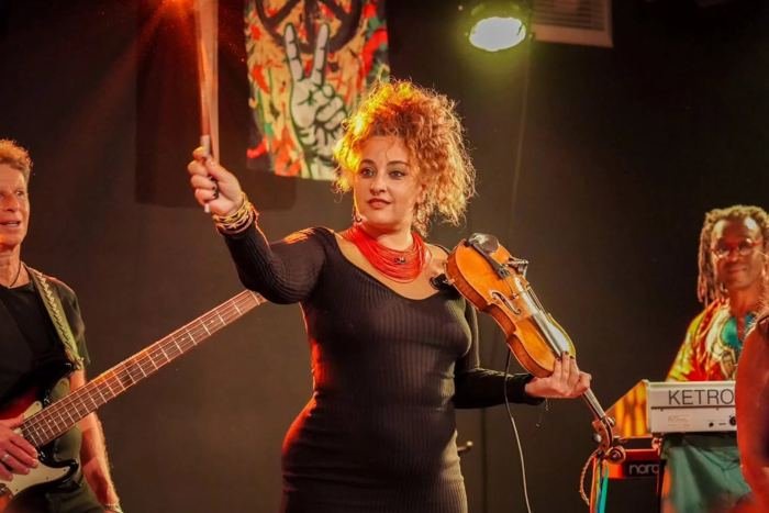 OSK Band — Violon — live